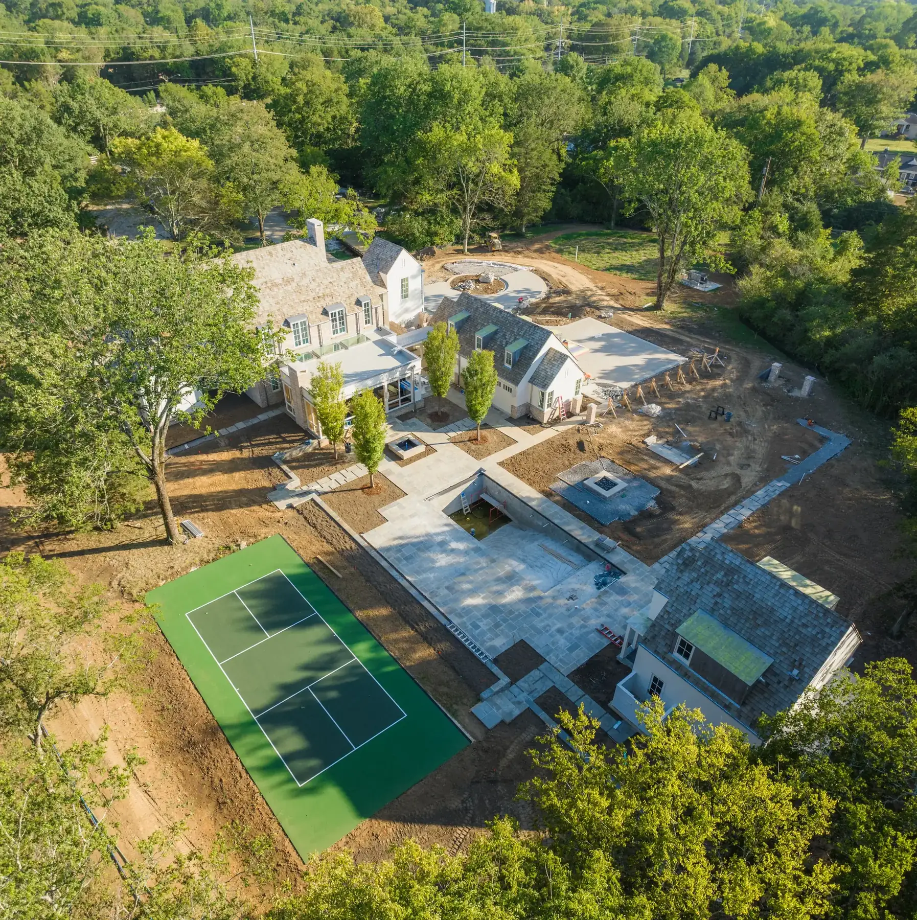 Private residence court 7